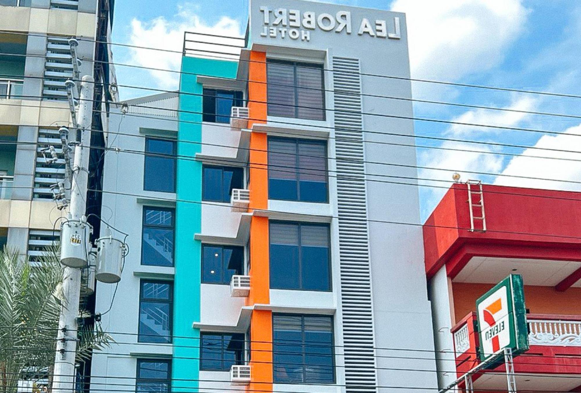 Lea Robert Hotel Angeles Pampanga By Reddoorz 외부 사진